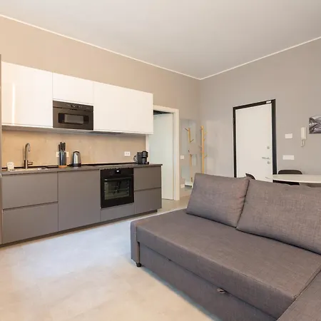 Marche Charming Flat Apartment Milan