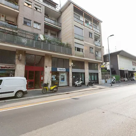 Easytopstay - Marche Charming Flat מילאנו